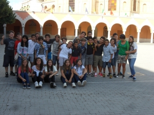 La scuola Giapponese in visita al PIO XI